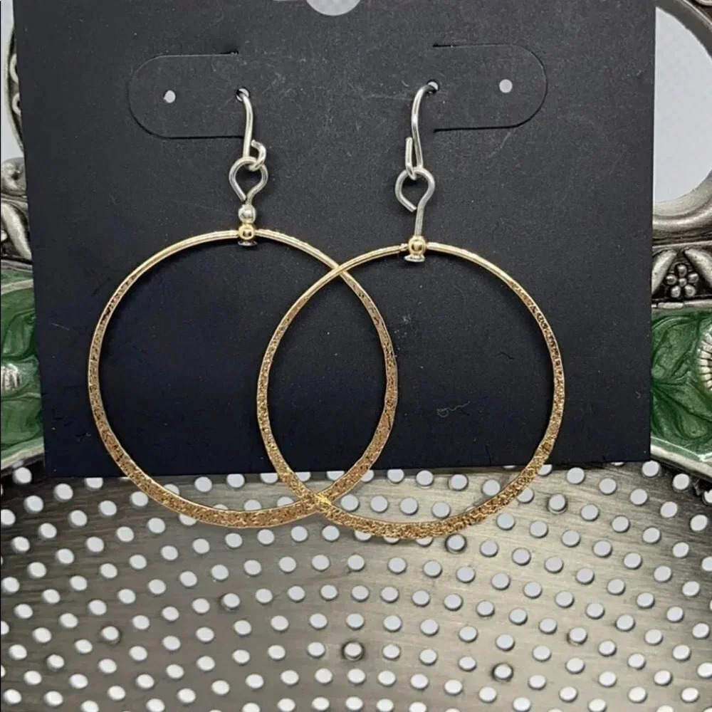 Kohl's small gold dangle‎ earrings